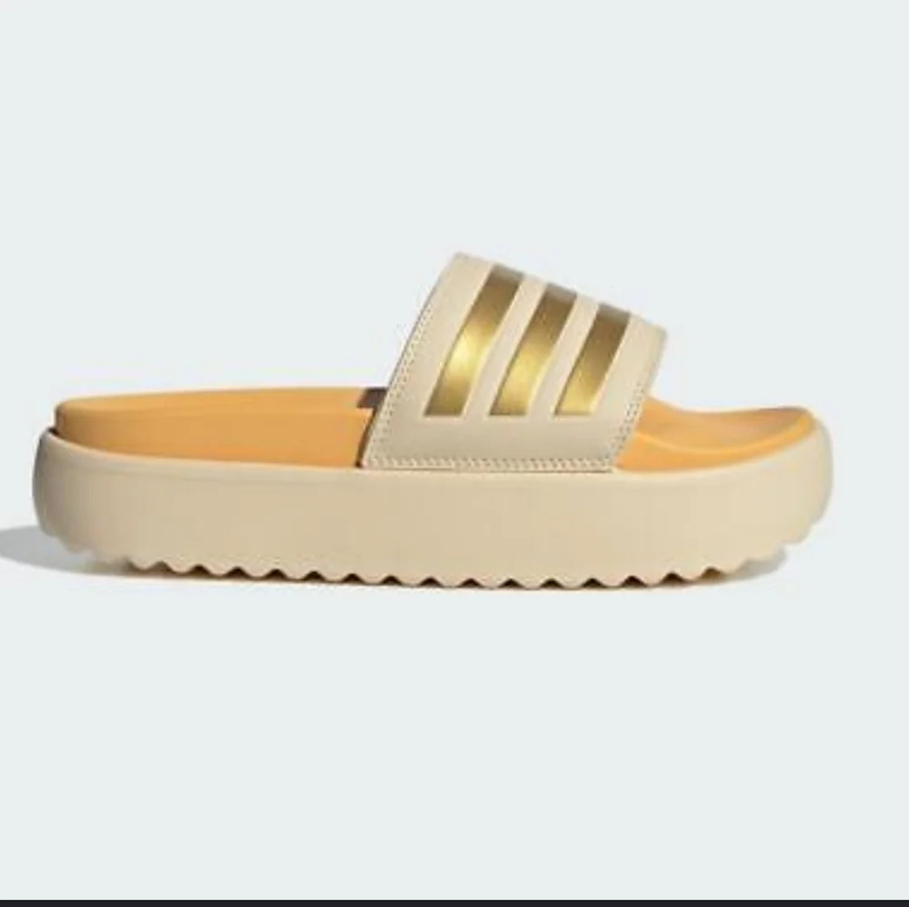 Adilette platform performance slide in sand size mens 9 women's 10.5 - Picture 2 of 5